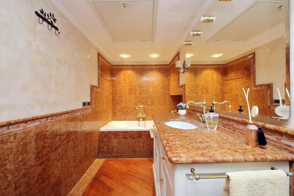 Apartment 3v Luxury By Hili Rom